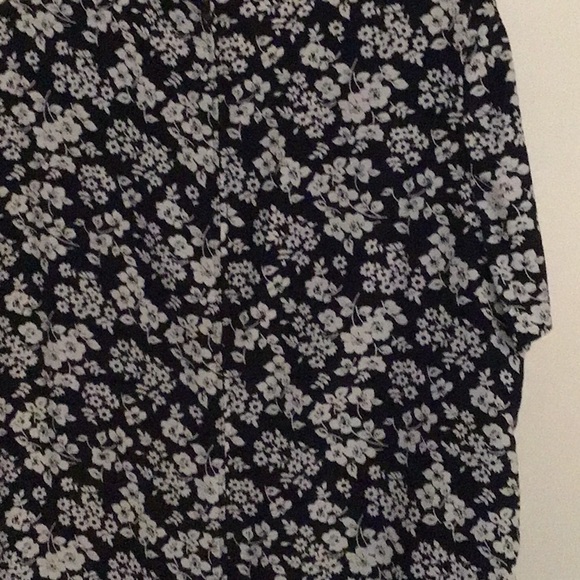 Dress - Picture 4 of 5